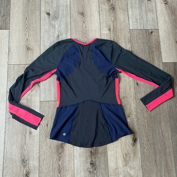 Lululemon Trail Bound Long Sleeve in Deep Coal / Deep Navy / Electric Coral - Picture 8 of 9